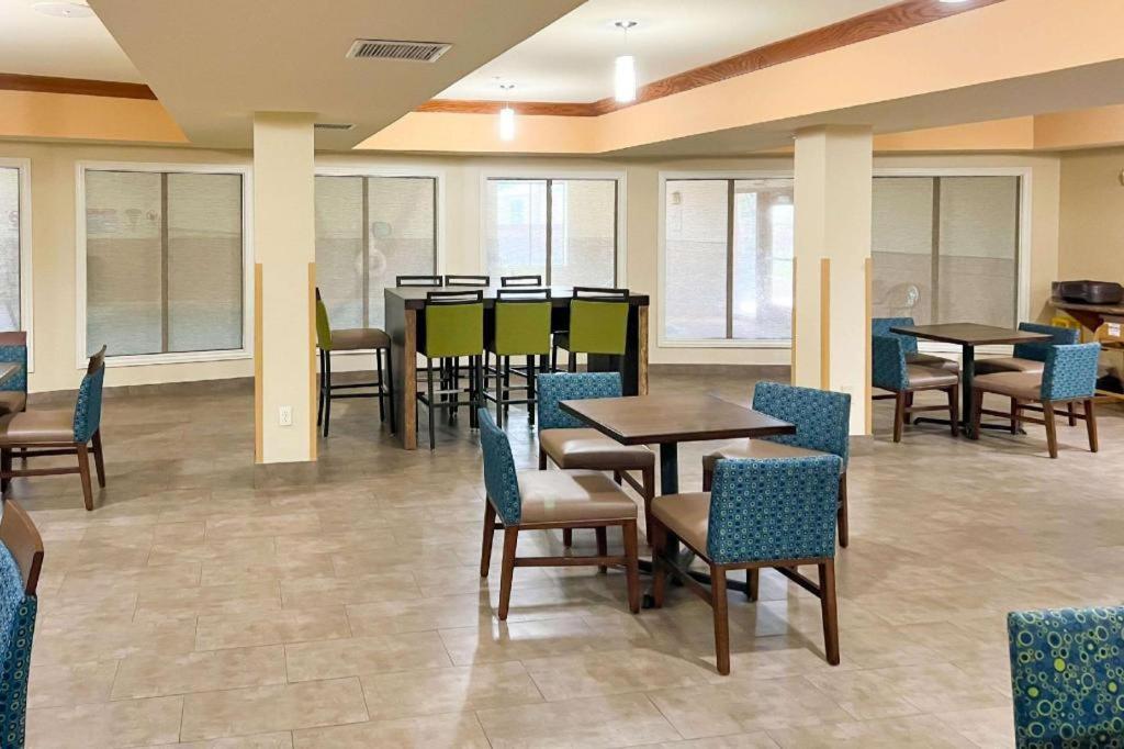 Comfort Inn And Suites Thatcher Экстерьер фото